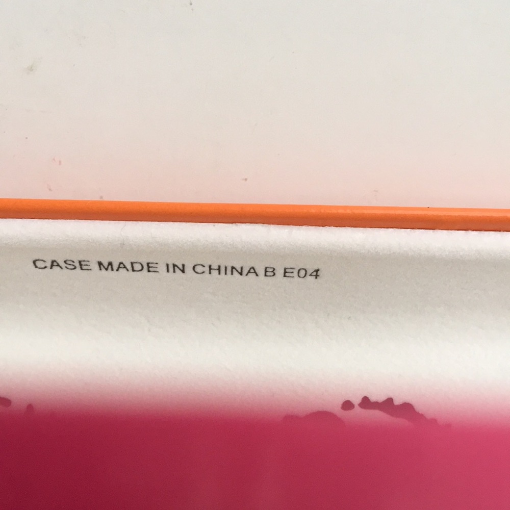 Kate Spade case NWOT, with cloth - Picture 5 of 5